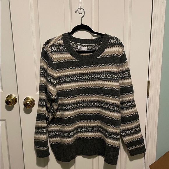 croft & barrow Sweaters - Croft & Barrow Women's Gray and Cream Patterned Crewneck Sweater